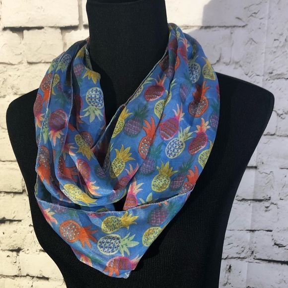 Lightweight Infiniti Scarf NWT Pineapple - Picture 2 of 3
